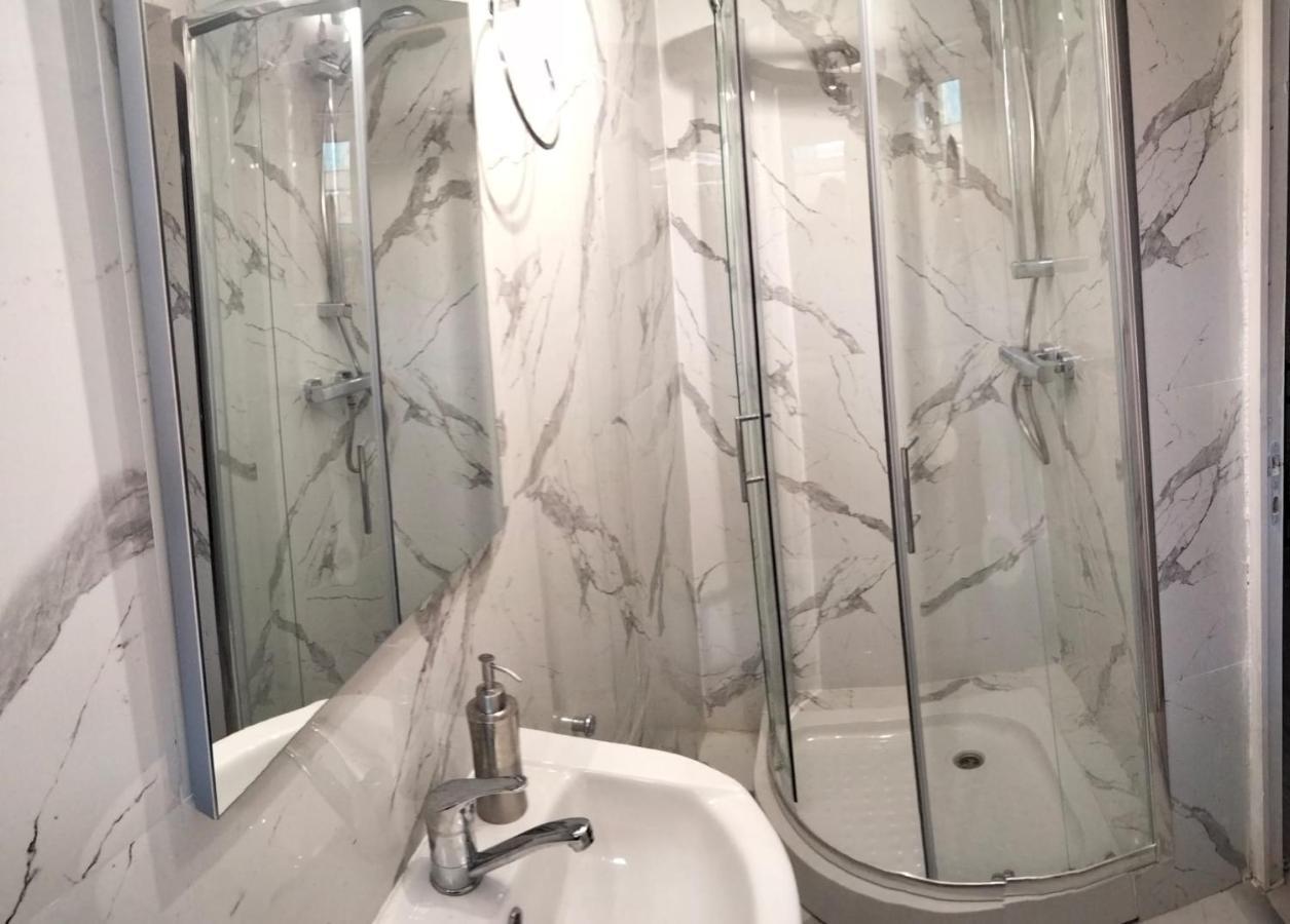 Apartmán Doi Iepuri Azuga Exteriér fotografie